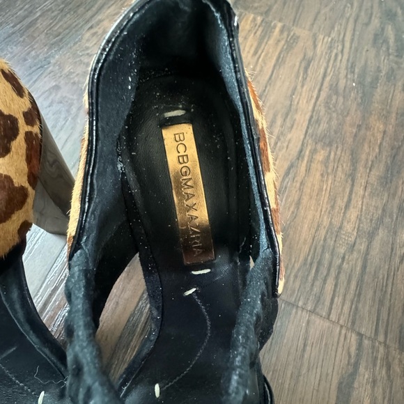 BCBG Maxazria Stack Heel Sandal Pumps Multi Black Brown Camel Animal Print 7M - Picture 9 of 9